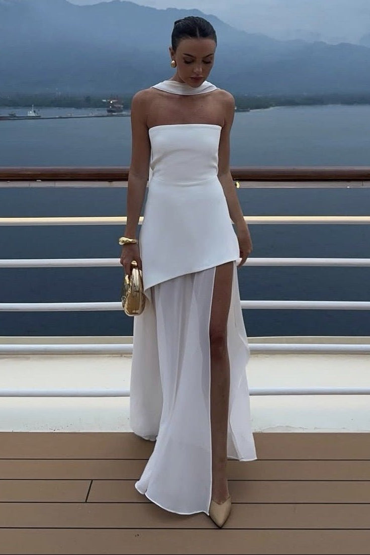 Transparentes, asymmetrisches, trägerloses Maxikleid