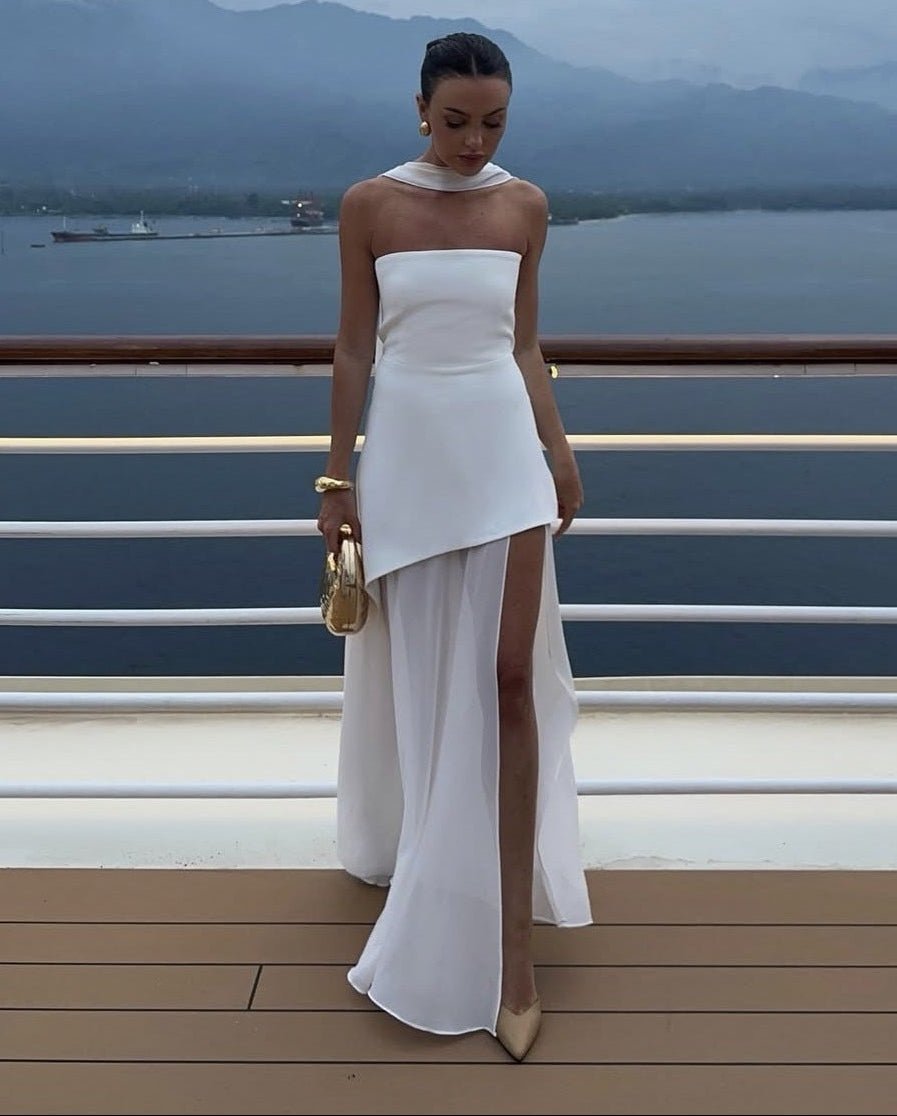 Transparentes, asymmetrisches, trägerloses Maxikleid