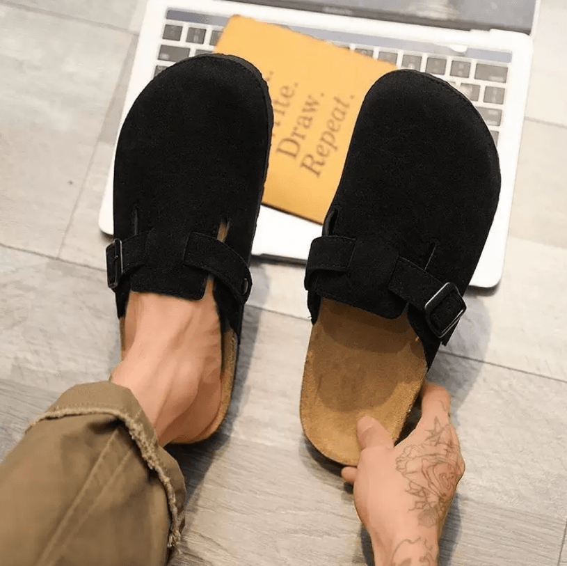 Eva – Clogs mit verstellbarer Schnalle