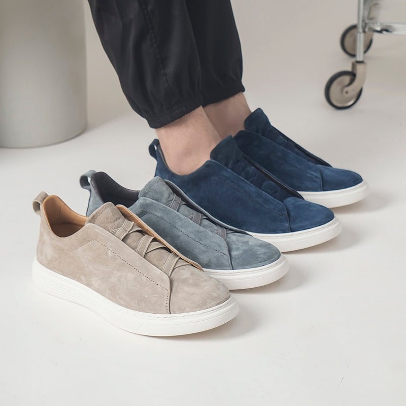 Agrousa – Sneaker in Velourslederoptik mit dreifachen Nähten