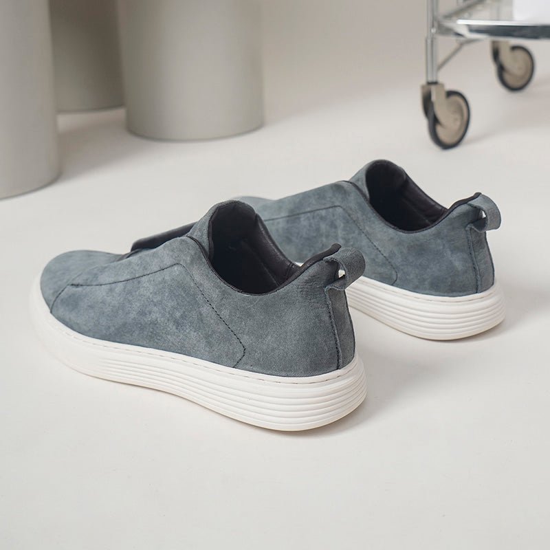 Agrousa – Sneaker in Velourslederoptik mit dreifachen Nähten