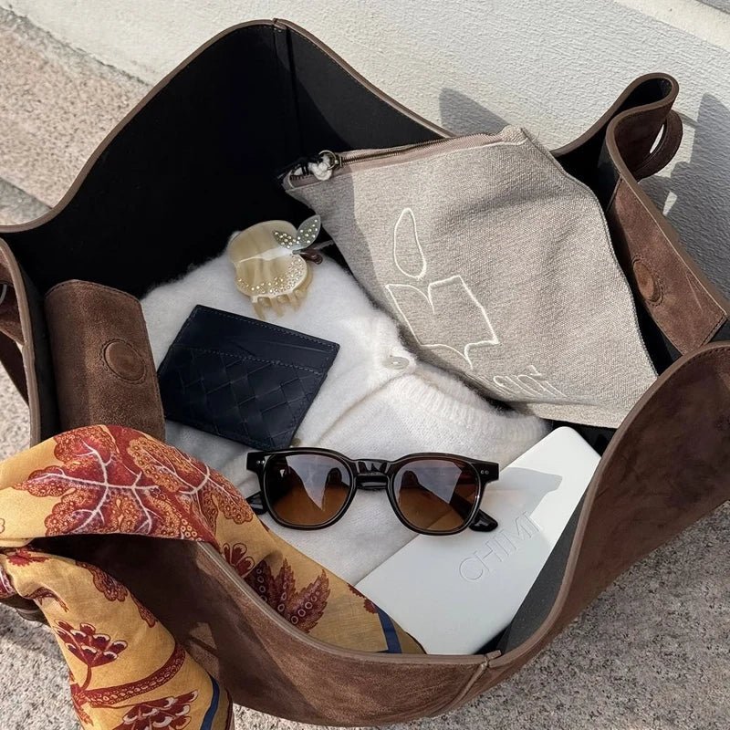 Geräumige Schultertasche