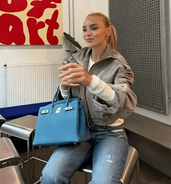 Kurze Jacke aus Wildlederimitat mit Stehkragen