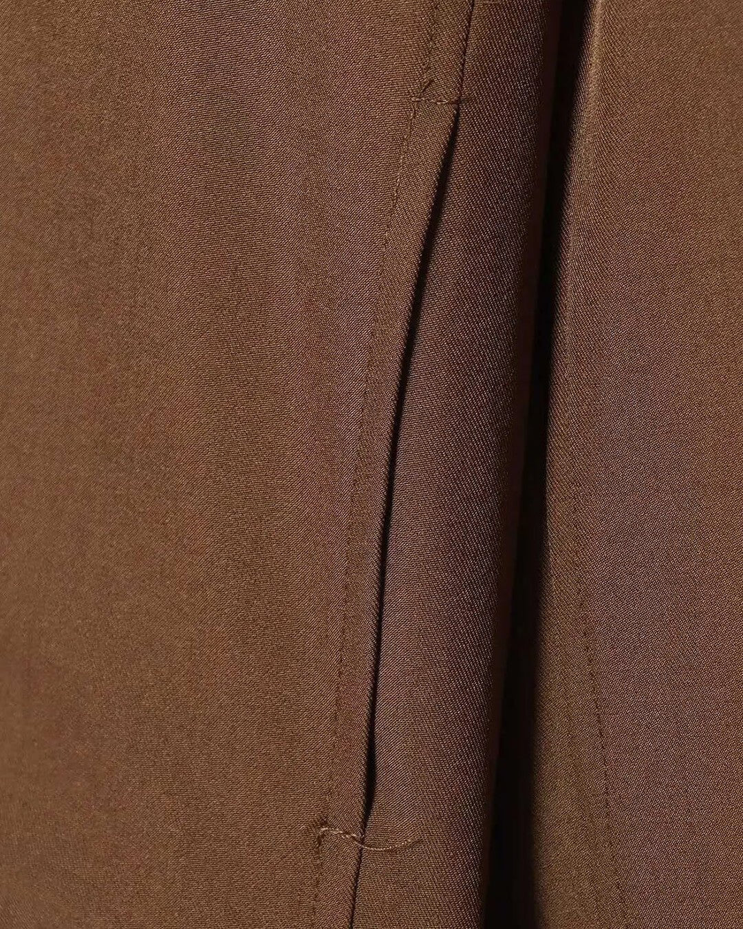 Stylische kurz geschnittene Zip-Jacke in Braun