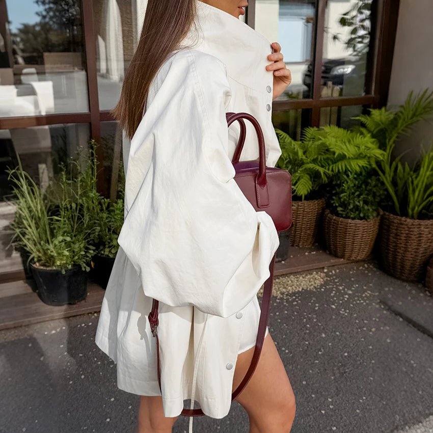 Stylische Windjacke mit Kontrastkragen