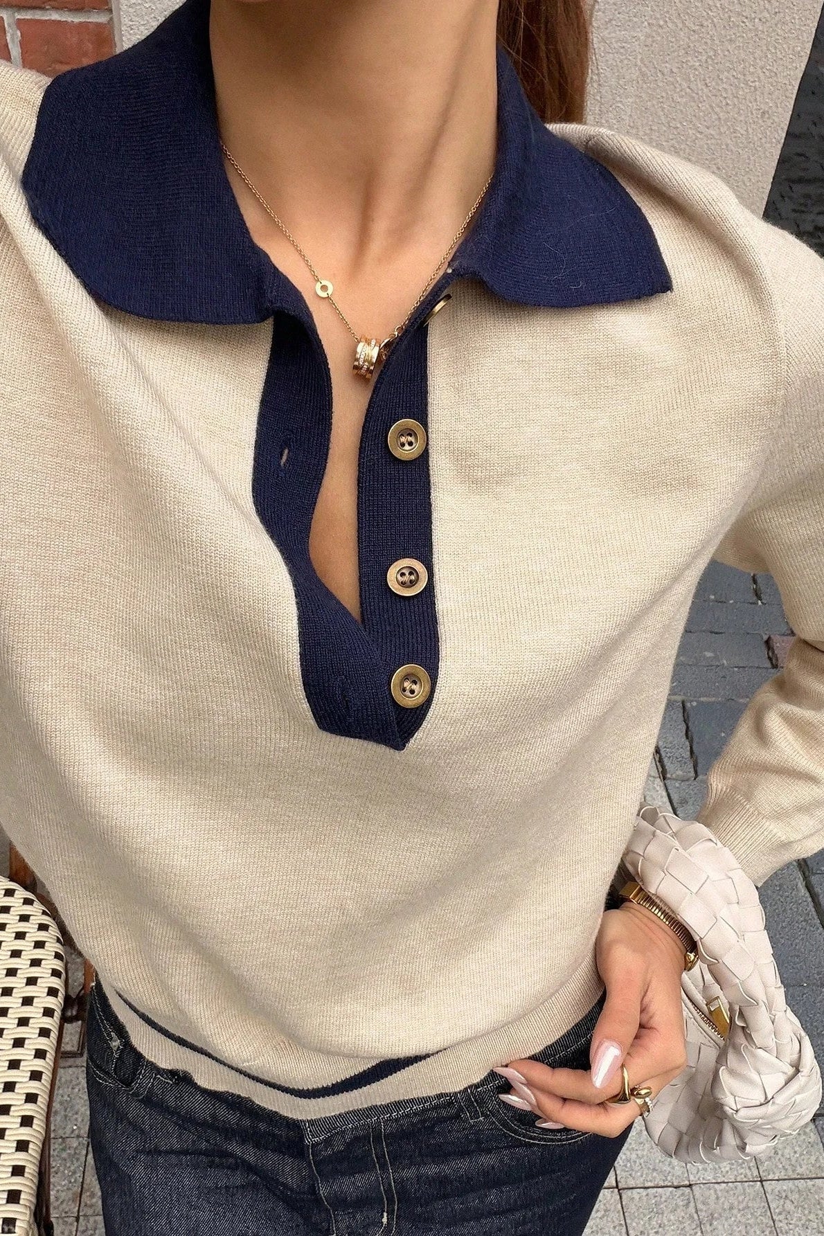 Stilvoller Strick-Polopullover mit Kontrastdetails