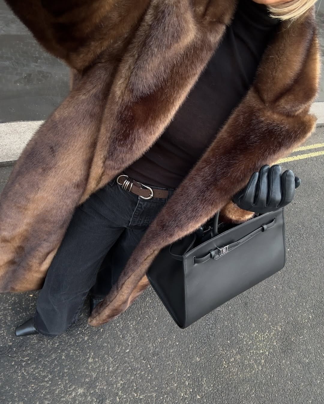 Stylischer Faux-Fur Maxi-Mantel