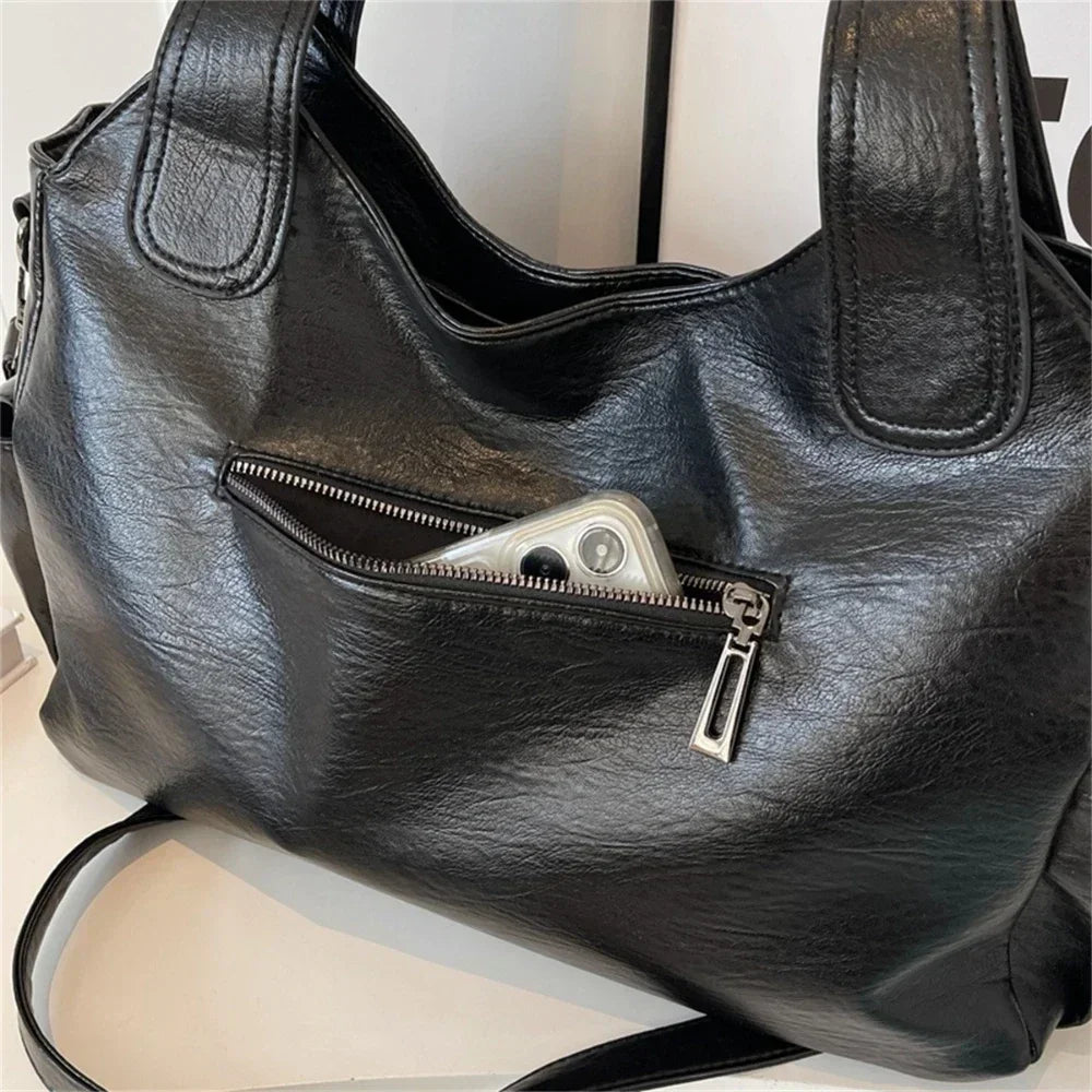 Stylische Kunstleder-Schultertasche