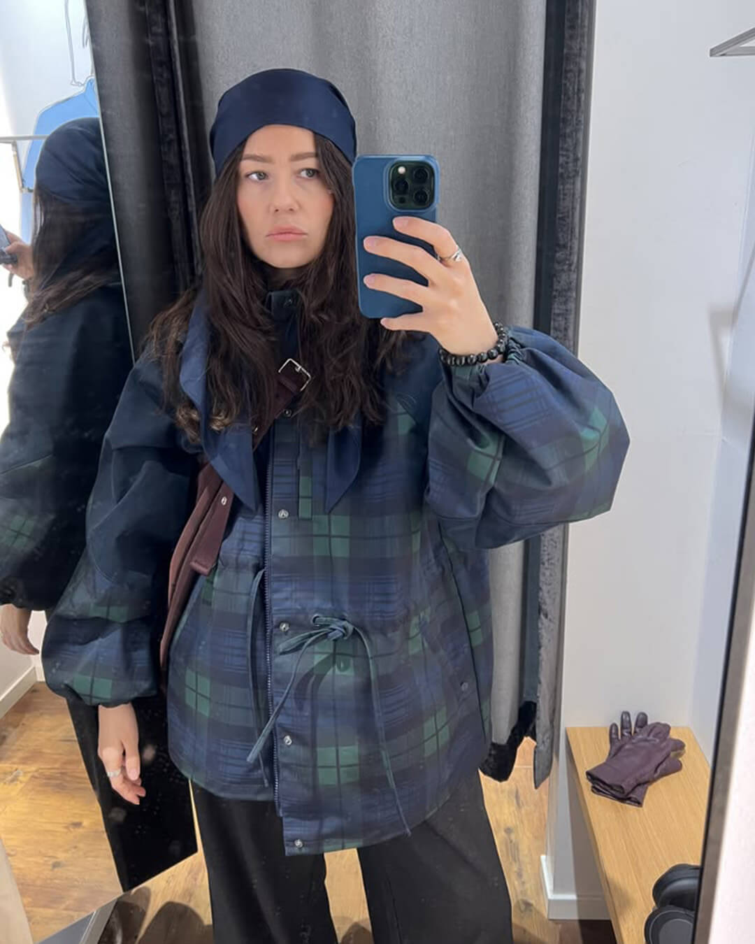 Stilvolle Oversized Karierte Schnürjacke