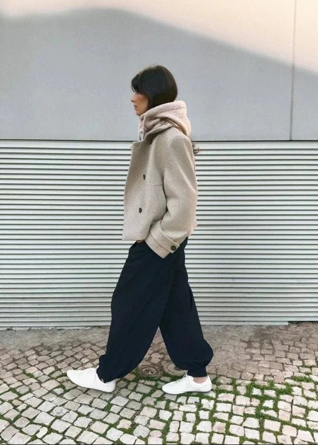 Stilvolle Stehkragen-Jacke mit Taschen