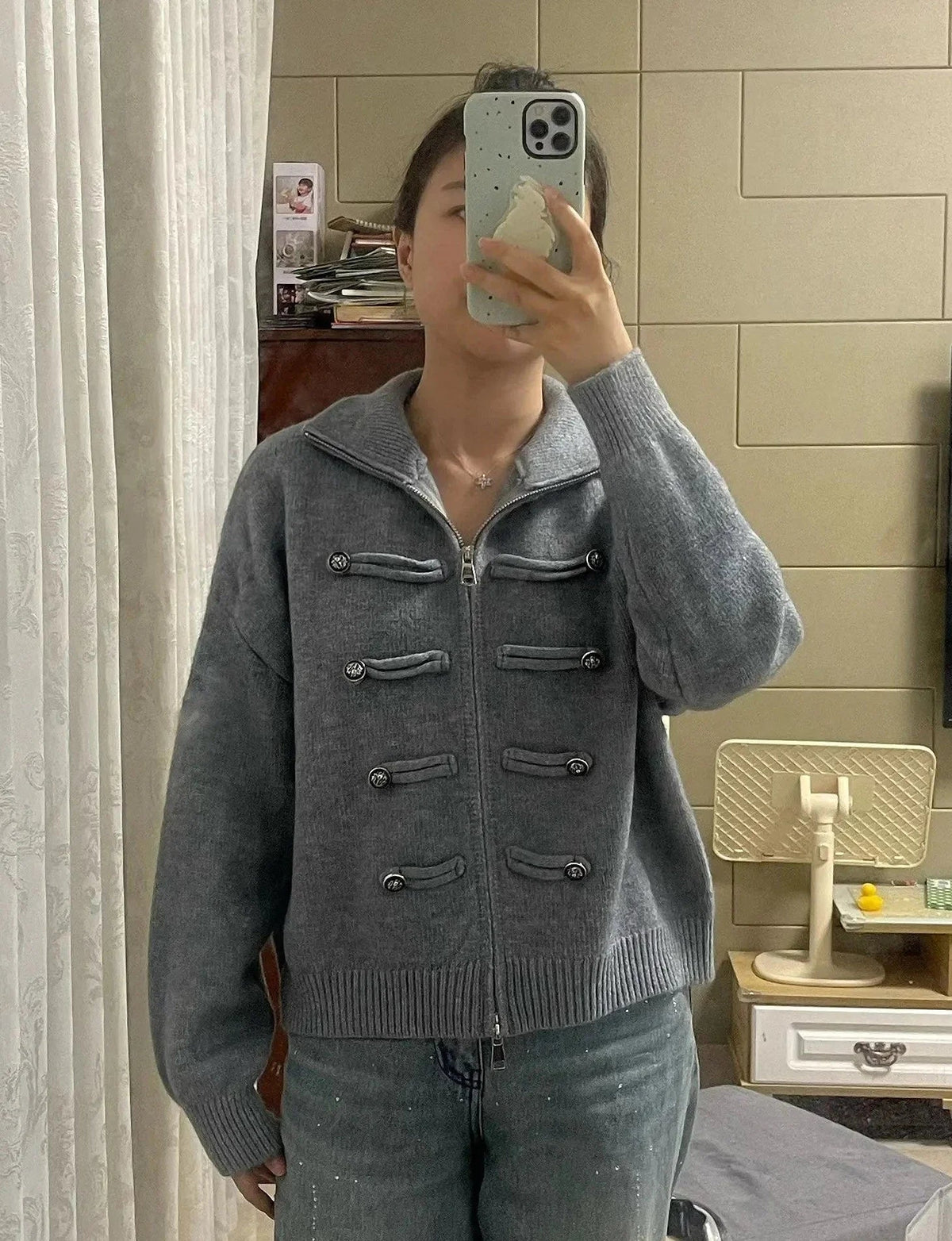 Rollkragen-Strickjacke mit Reißverschluss