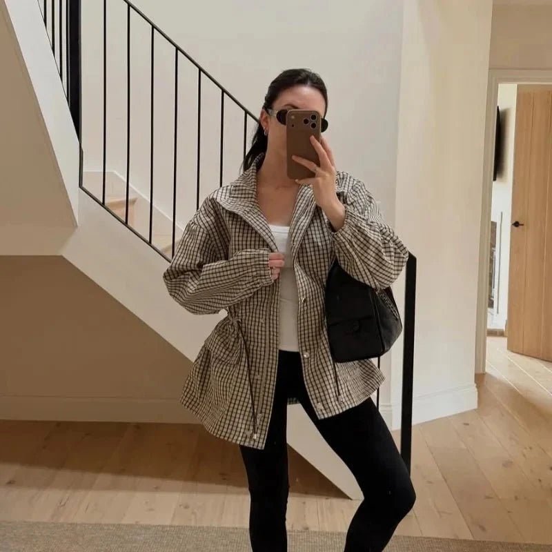 Taillierte karierte Jacke im Vintage-Stil