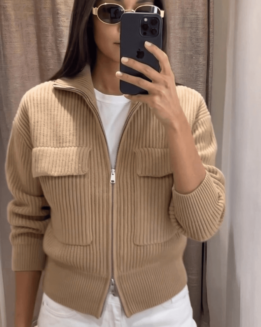 Strickjacke mit Reißverschluss und hohem Kragen