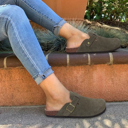 Slip-On Clog mit verstellbarer Schnalle