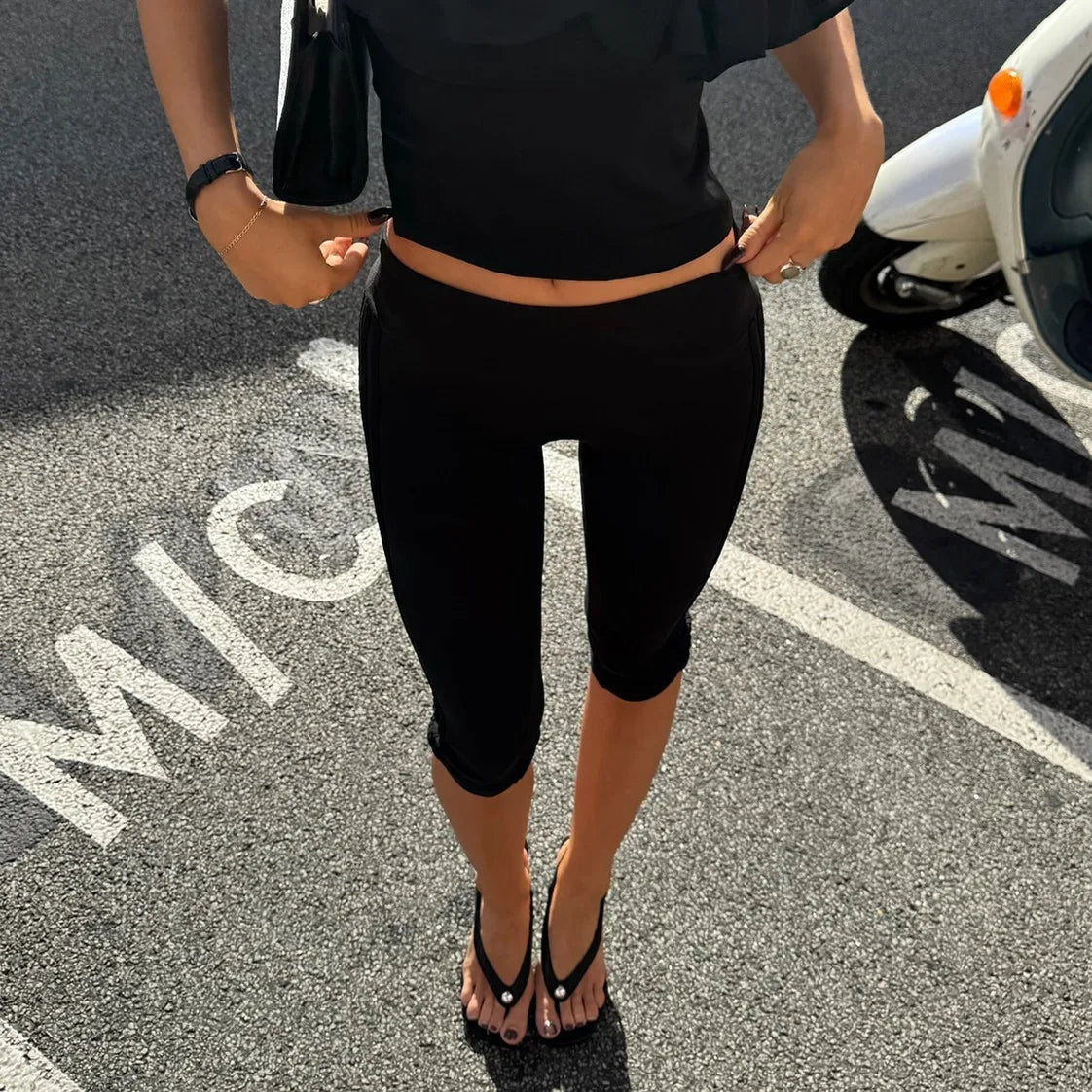 Myla Fold-Over Capri-Leggings