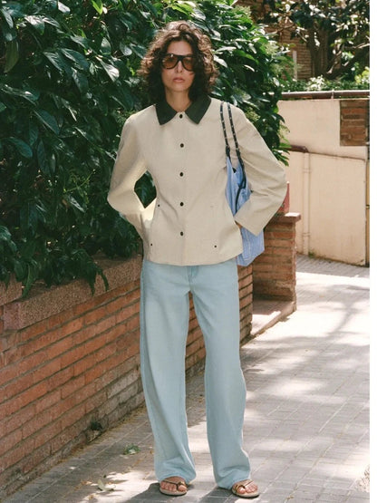 Jacke mit kontrastierendem Kragen und Peplum