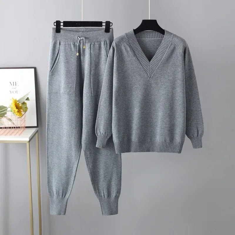 Afana – Strickset aus Wolle mit V-Ausschnitt