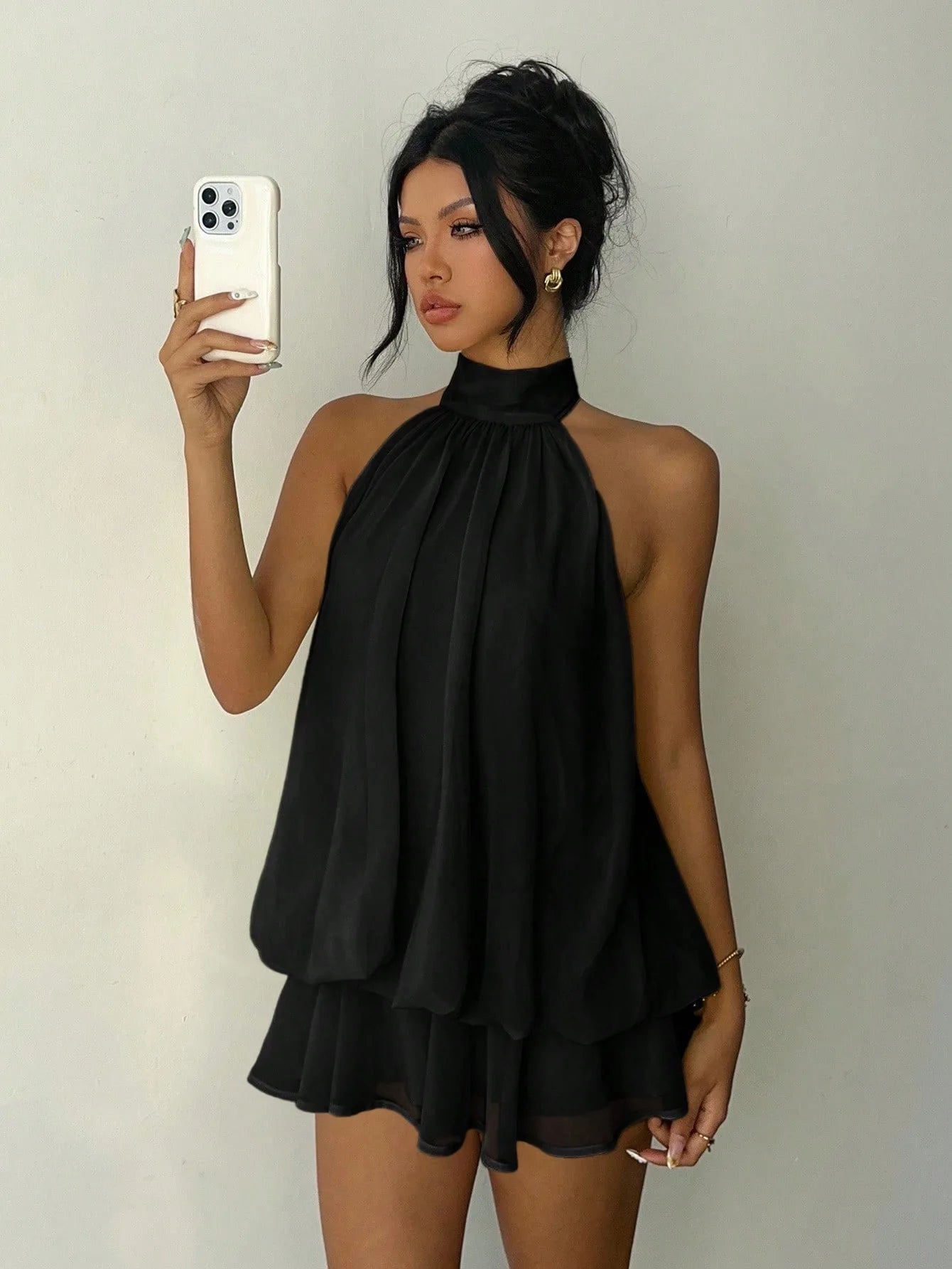 Adjoa – Neckholder-Minikleid aus Chiffon
