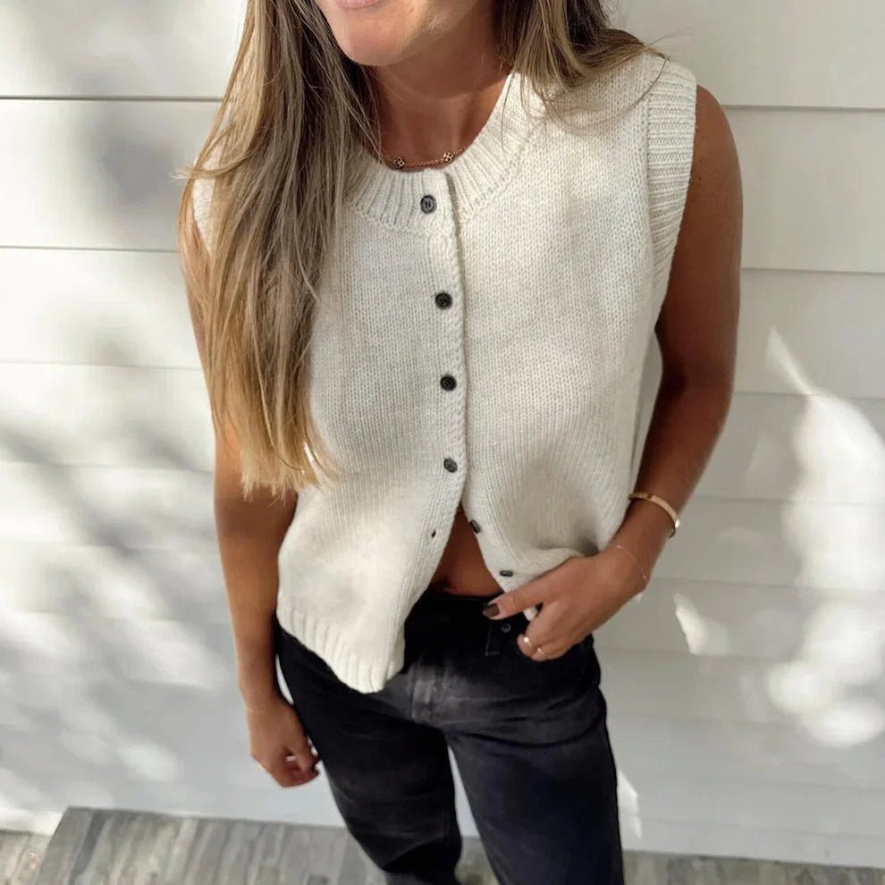 Klassische Strickjacke mit Knopfleiste