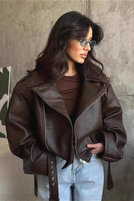 Kate – Kurze Kunstlederjacke
