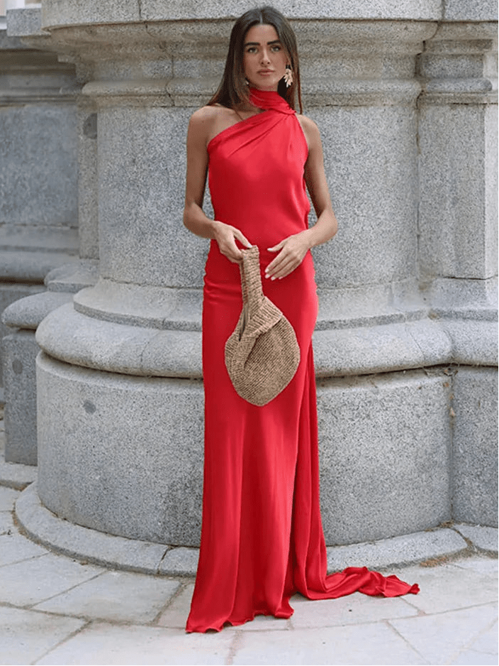 Aemilia – Neckholder-Satinkleid mit Cape