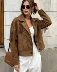 Kurze Jacke aus Wildlederimitat mit Revers