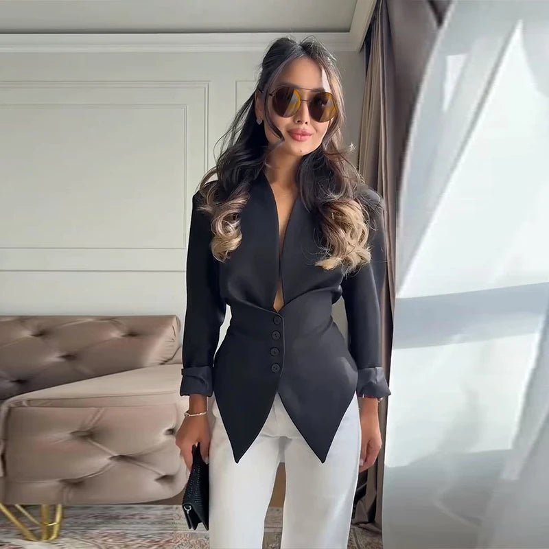 Fiona – Blazer mit strukturierten Schultern und Taillierung