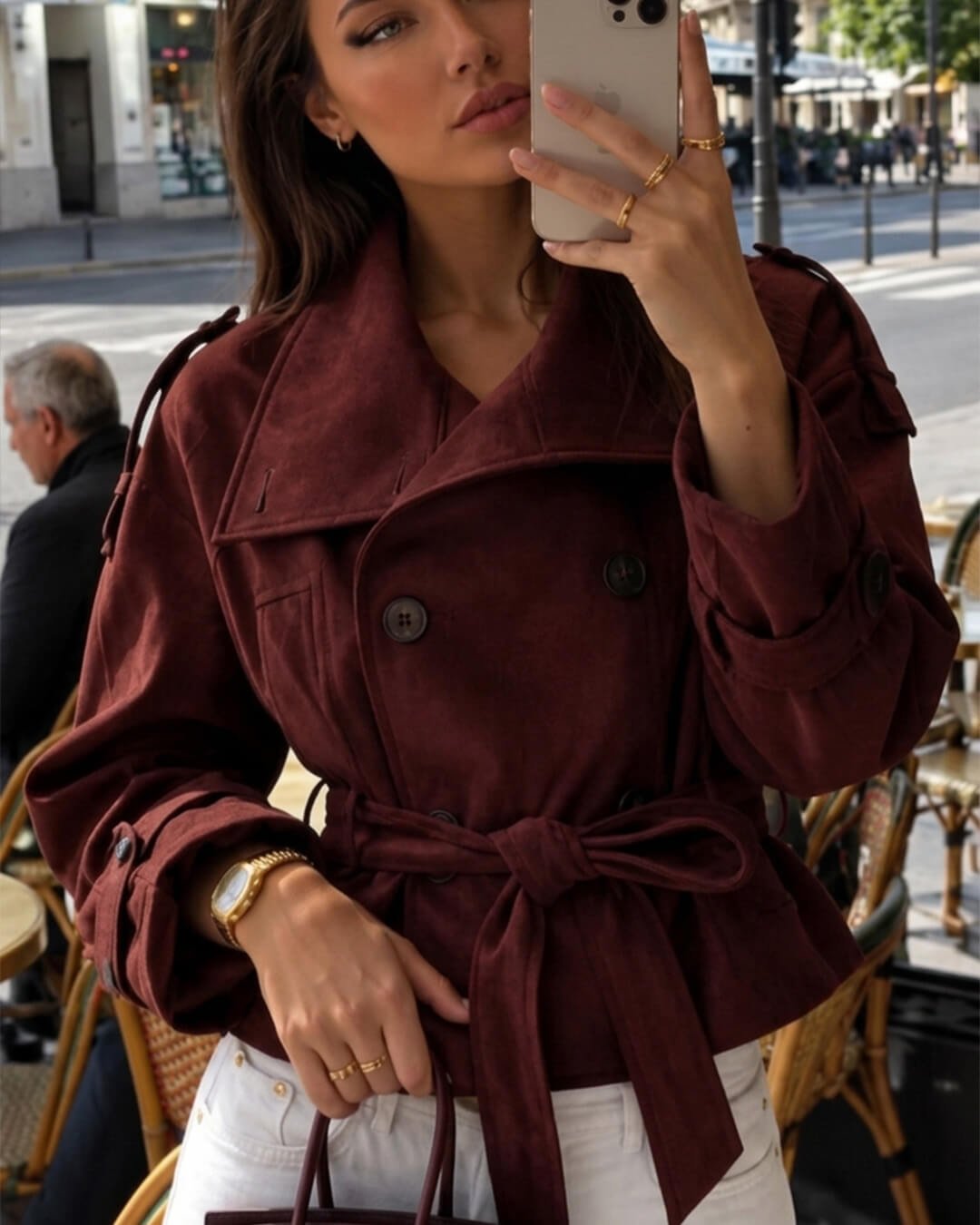 Jacke aus Wildlederimitat mit hohem Kragen und Gürtel