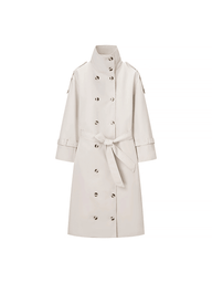 Langer Trenchcoat mit hohem Kragen und Gürtel