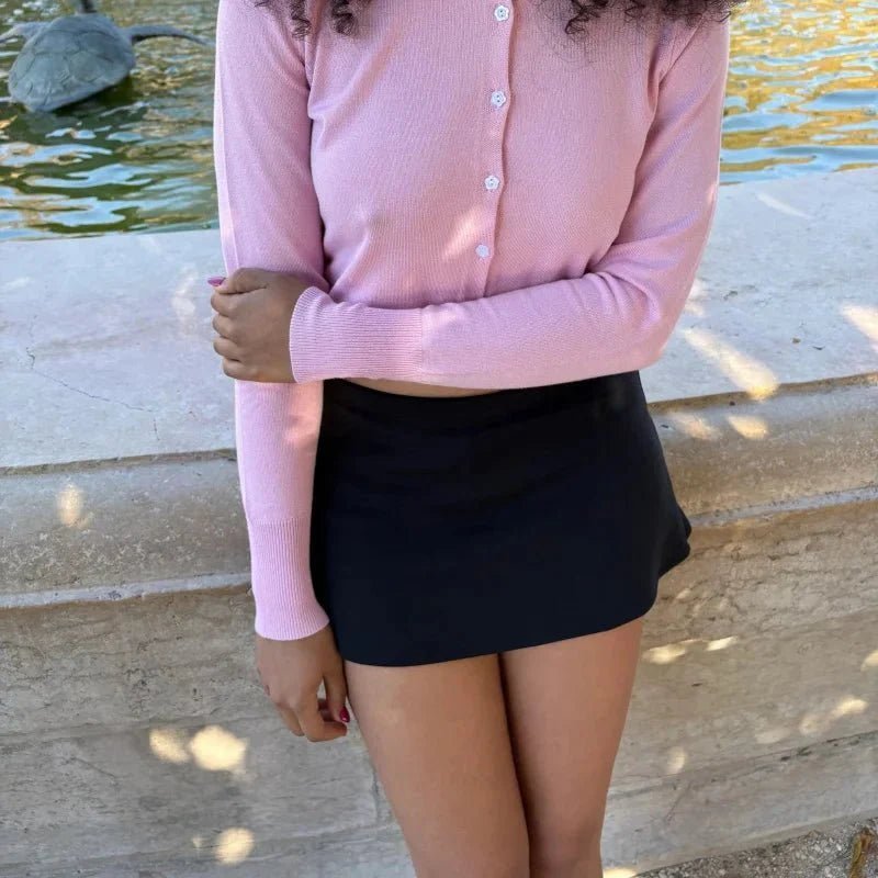 Agafia – Figurbetonter Mini-Skort mit tiefem Bund