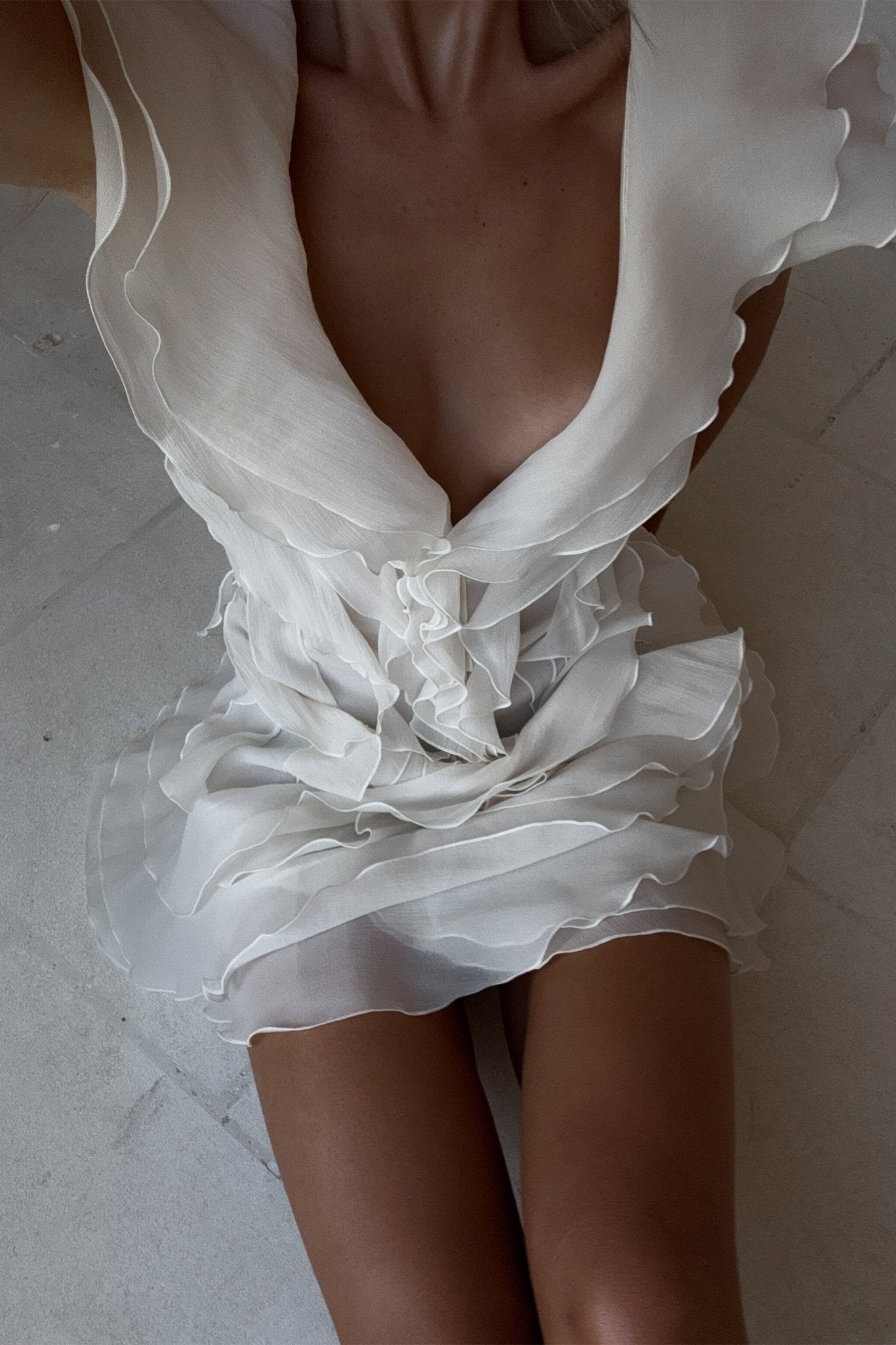 Off-Shoulder Rüschen-Mini-Kleid