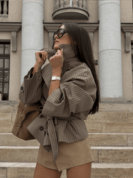 Karierter Trenchcoat mit hohem Kragen