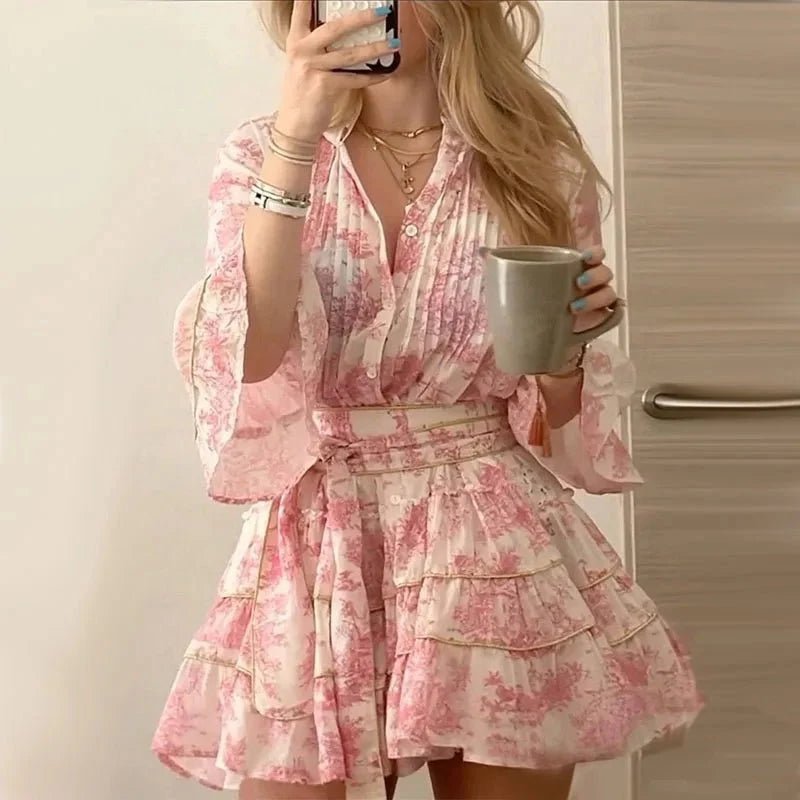 Naomi – Plissiertes Minikleid mit Knopfleiste