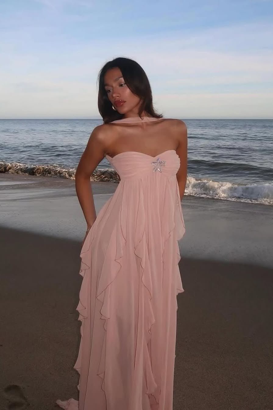 Romantisches, trägerloses Maxikleid mit Rüschen