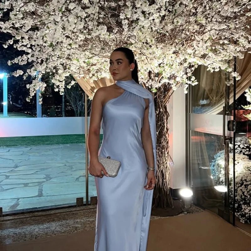 Sarah – Rückenfreies Abendkleid mit Satinschleife