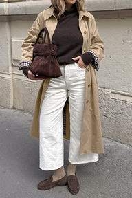Klassischer langer zweireihiger Trenchcoat
