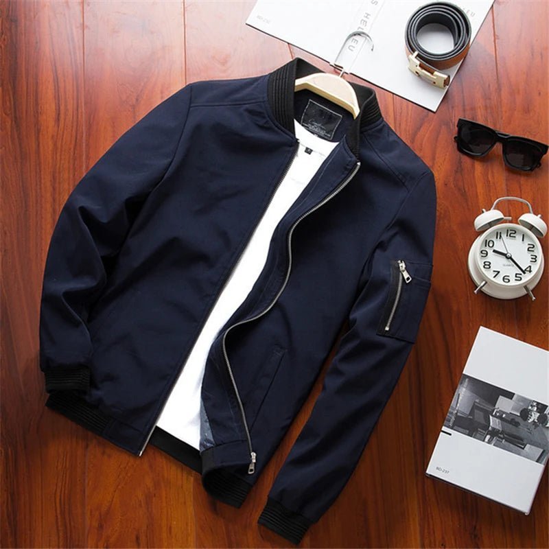 Agreda – Leichte Bomberjacke mit schmaler Passform