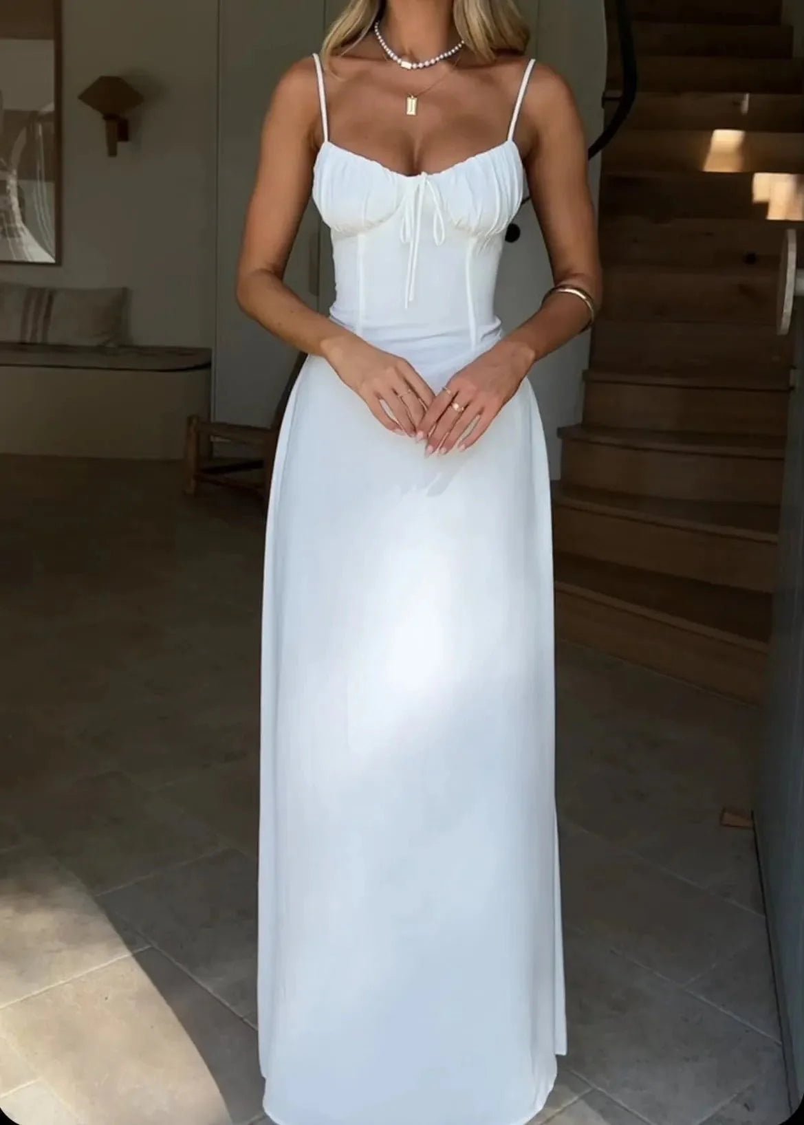 Ellen – Maxikleid mit strukturiertem Korsagenoberteil