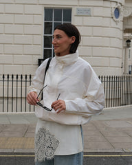 Stylische Kapuzen-Windjacke
