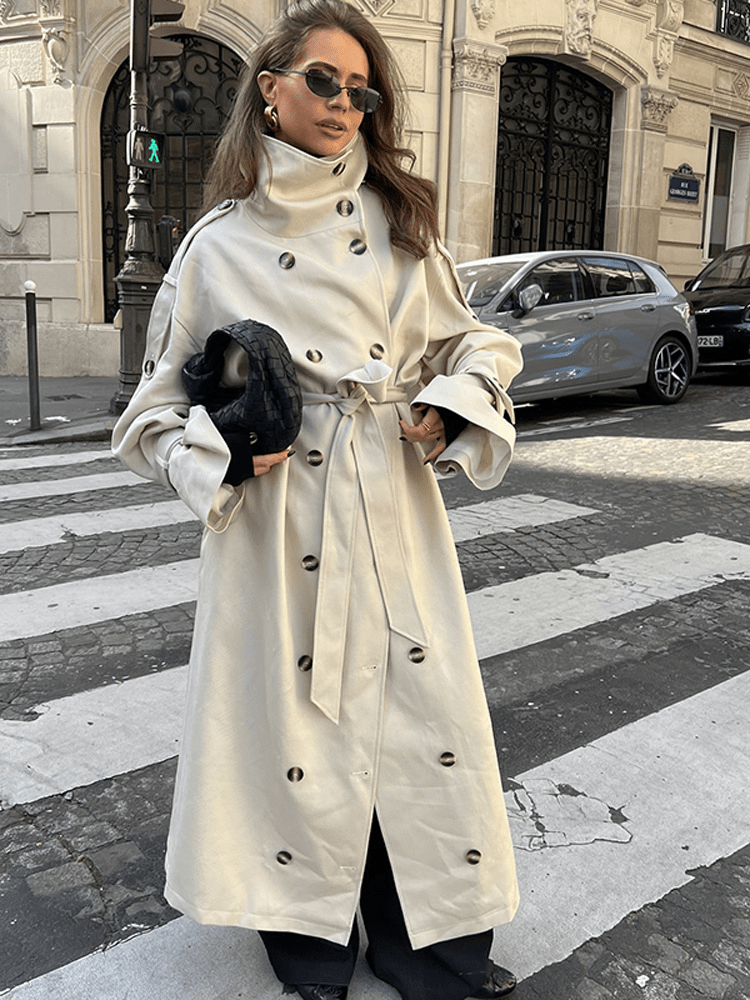 Stylisher langer Trenchcoat mit Gürtel
