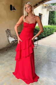 Zoe – mehrlagiges, rückenfreies Maxikleid mit Spaghettiträgern