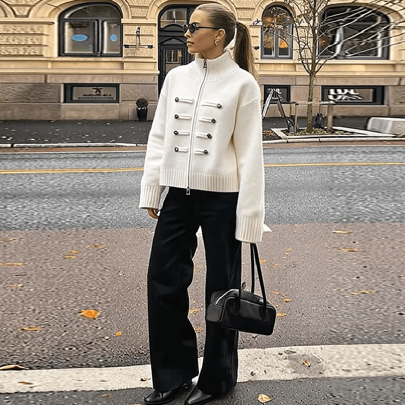Rollkragen-Strickjacke mit Reißverschluss