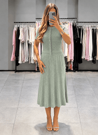 Viviana – Strick-Midikleid mit halber Knopfleiste