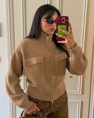 Strickjacke mit Reißverschluss und hohem Kragen