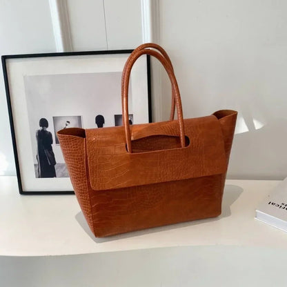 Alicia Geprägte Leder-Tote