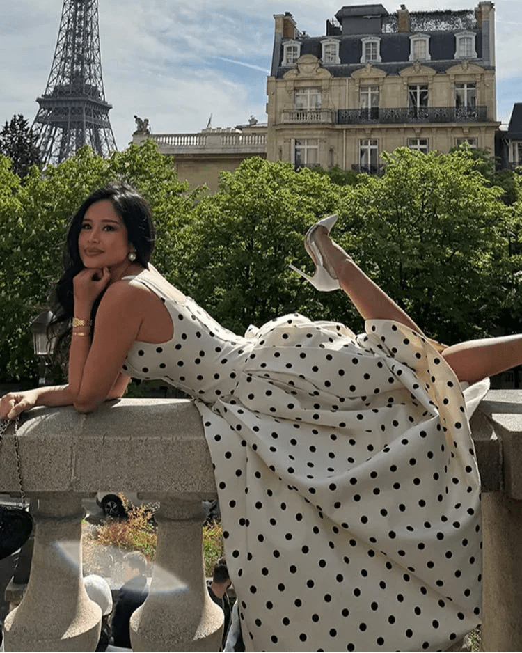 Klassisches Polka-Dot Midi-Kleid mit quadratischem Ausschnitt