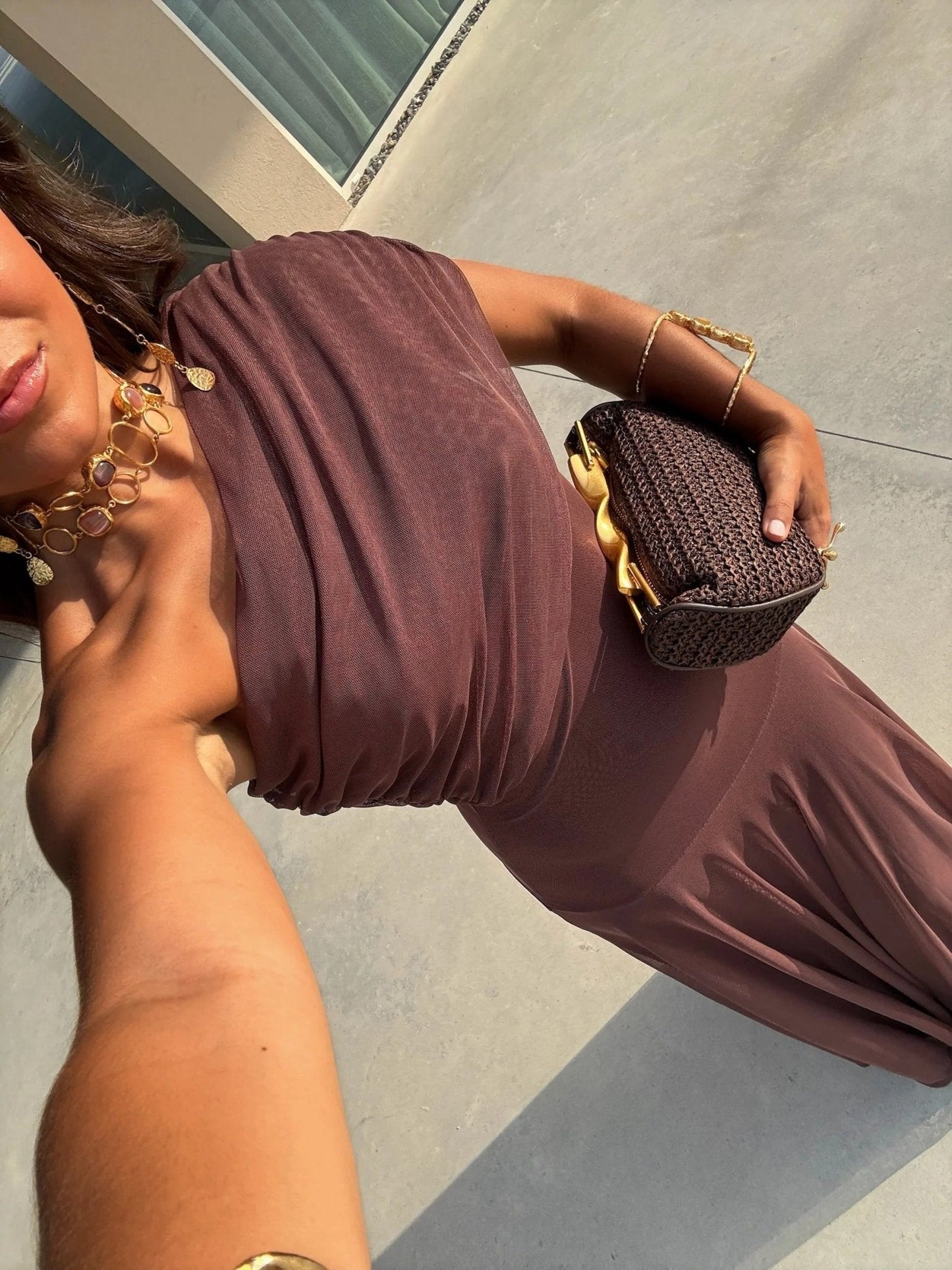 Asymmetrisches One-Shoulder Maxikleid mit Raffung