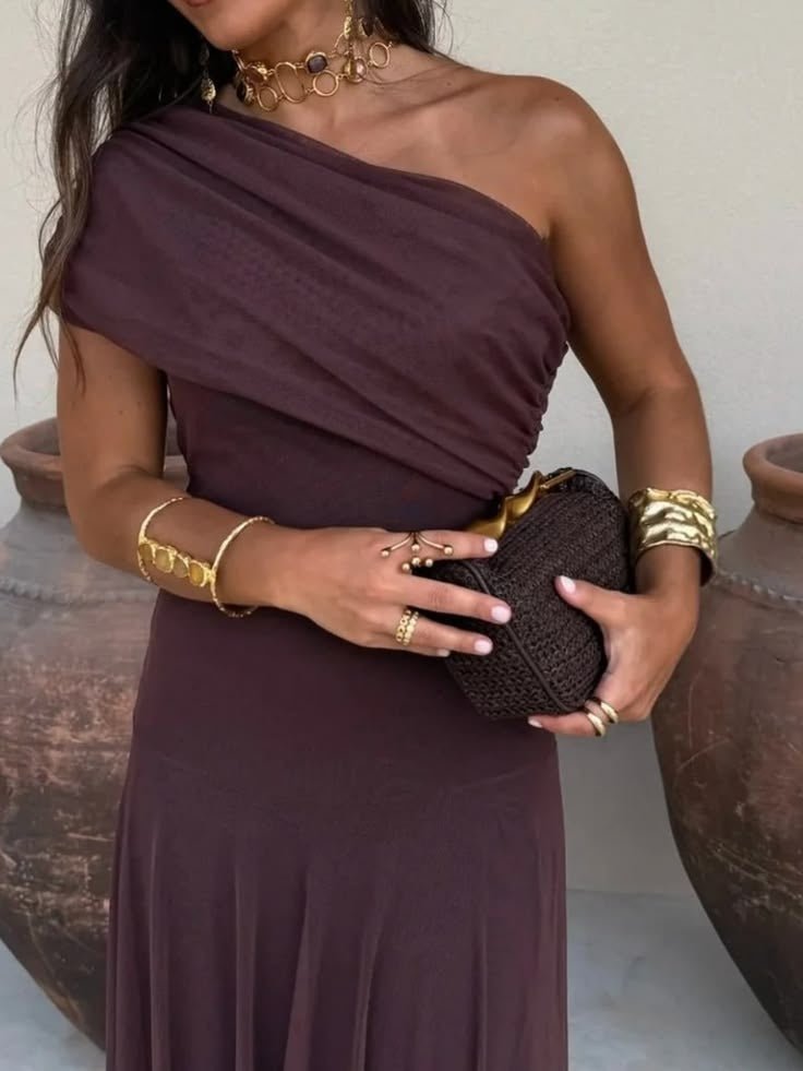 Asymmetrisches One-Shoulder Maxikleid mit Raffung