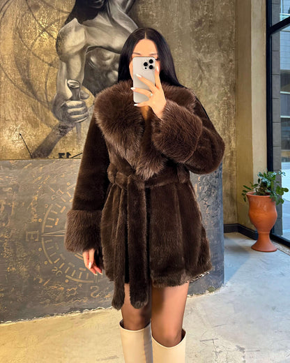 Stylisher Oversized Taillierter Faux Fur Coat